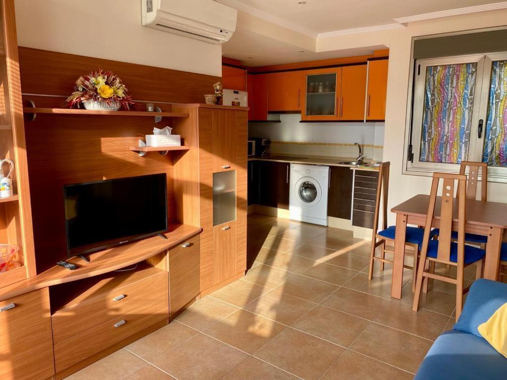 Enfoz Con Parking Y A La Orilla Del Mar 아파트 외부 사진